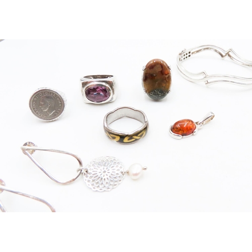 644 - Collection of Various Silver Jewellery Items Including Amber Set Pendant