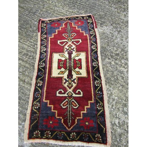 988 - Persian Pure Wool Rug 4ft Long x 1ft 10 Inches Wide