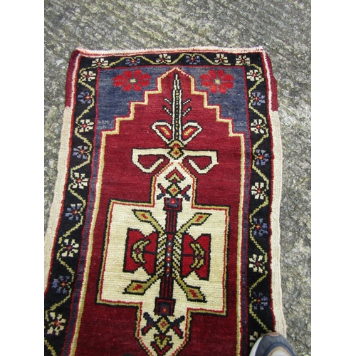 988 - Persian Pure Wool Rug 4ft Long x 1ft 10 Inches Wide