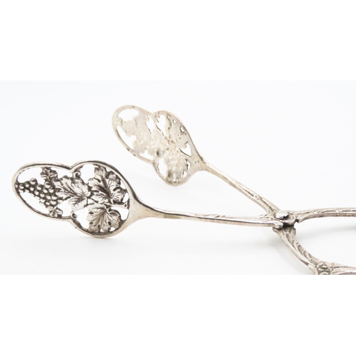 201 - Silver Sugar Nips 15cm Long