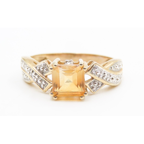 242 - Square Cut Citrine Single Stone Ring Crossover Motif Band Mounted in 9 Carat Yellow Gold Ring Size N