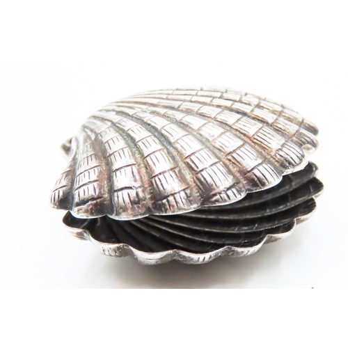 313 - Novelty Silver Scallop Shell 4cm Wide