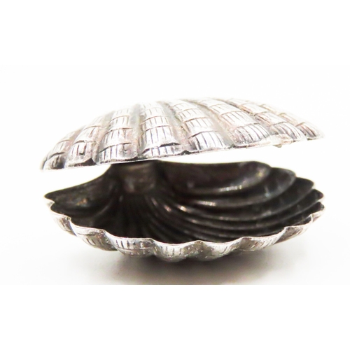 313 - Novelty Silver Scallop Shell 4cm Wide