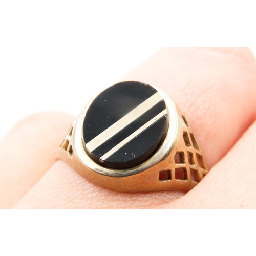 333 - 9 Carat Yellow Gold Onyx Set Signet Ring Size Q