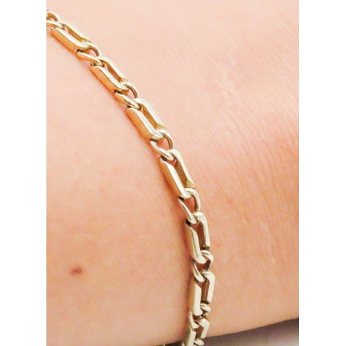 410 - 9 Carat Yellow Gold Fancy Link Bracelet 20cm Long