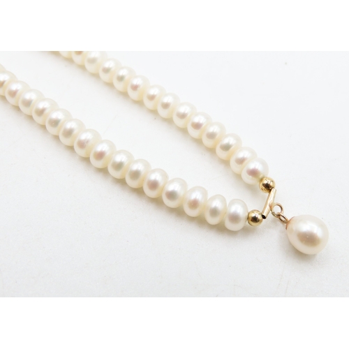 477 - Ladies Pearl Necklace with 14 Carat Yellow Gold Clasp and Pendant Setting 44cm Long