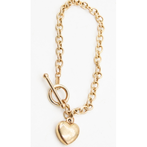 504 - 9 Carat Yellow Gold T-Bar Bracelet with Heart Charm 18cm Long