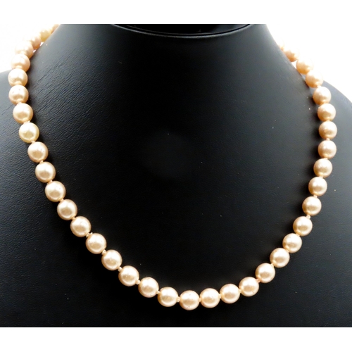 575 - Ladies Fantasy Pearl Necklace 54cm Long