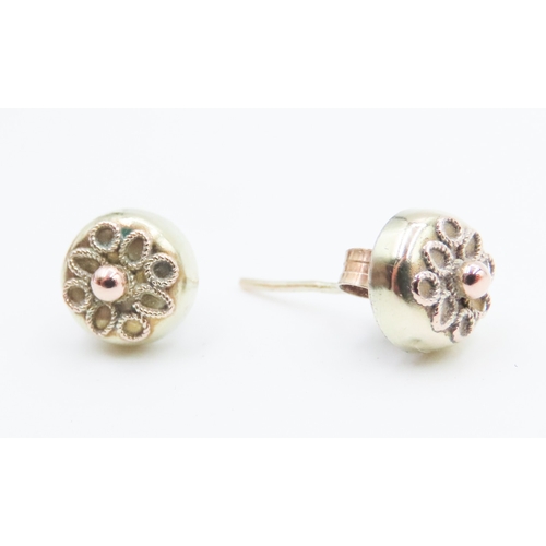 71 - Pair of 9 Carat Yellow Gold Stud Earrings