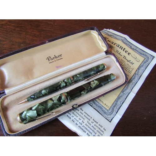 1047 - Parker Twin Pen Set Fountain Pen Fourteen Carat Gold Nib and Ballpoint Pen Attractive Marbling Detai... 