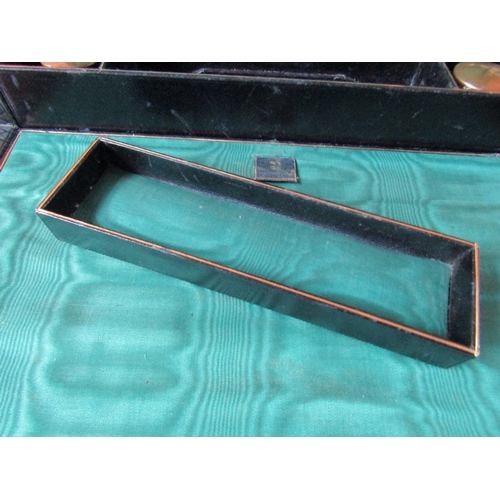 1083 - Fine Early Victorian Leatherbound Gilt Tool Travelling Box with Emerald Silk Lined Interior Complete... 