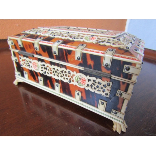 1090 - Anglo Indian Vizagapatam Jewellery Box Lined Interior Finely Detailed Throughout Approximately 7 Inc... 