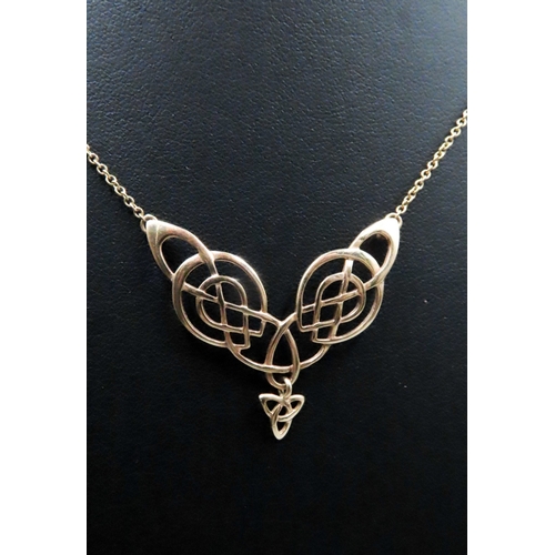 119 - Celtic Motif Ladies 9 Carat Yellow Gold Necklace 42cm Long