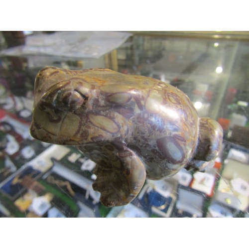 1266 - Carved Agate Figure of Toad Approximately 8cm Wide