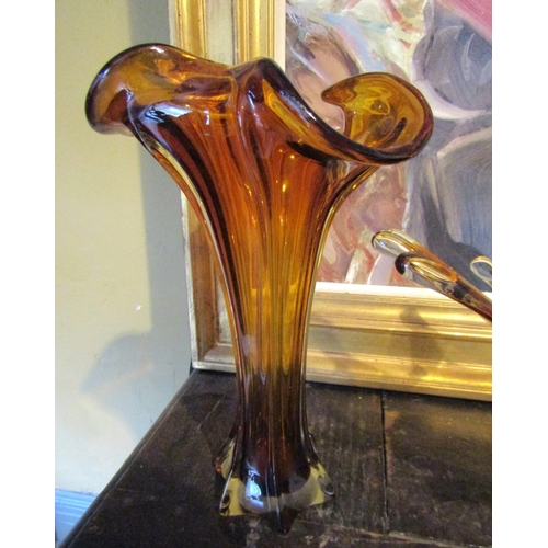 1418 - Two Pieces of Vintage Murano Glass Including Splash Form Vase and Matching Upright Vase Largest Appr... 