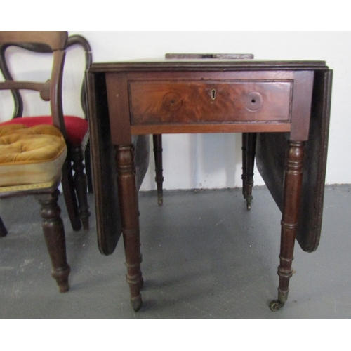 1478 - William IV Dropleaf Table Single Drawers One Face Lacking Turned Supports Extends to Approximately 5... 