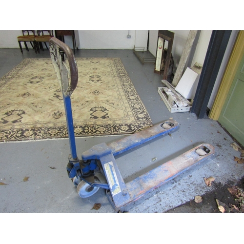 1489 - Pallet Truck Cast Metal Working Order Full Size