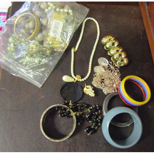 1501 - Collection of Costume and Other Jewellery Quantity as Photographed