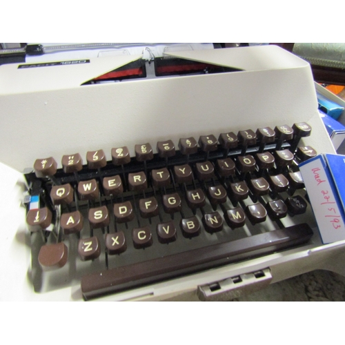 1654 - Vintage Facit 1620 Manual Typewriter with Ink Ribbons and Original Hardwood Carry Case