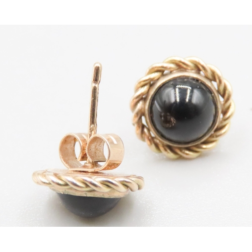 280 - Pair of Polished Onyx Set Earrings Mounted in 9 Carat Yellow Gold 1cm High