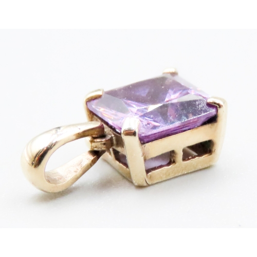 308 - Square Cut Amethyst Set 9 Carat Yellow Gold Pendant 1cm High