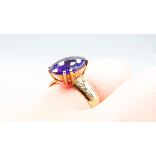 340 - Finely Detailed Amethyst Set Ring with Further Diamond Inset to Shoulders Mounted in 18 Carat Yellow... 