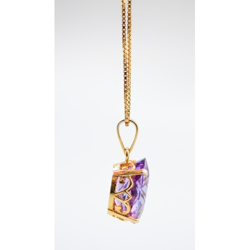 461 - Amethyst Single Stone Set Pendant Mounted in 18 Carat Yellow Gold 1.5cm High Set on 9 Carat Yellow G... 