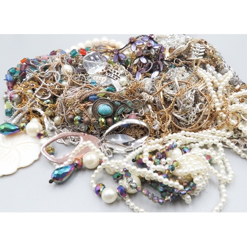 493 - Collection of Various Costume Jewellery Vintage and Other Quantity as Photographed