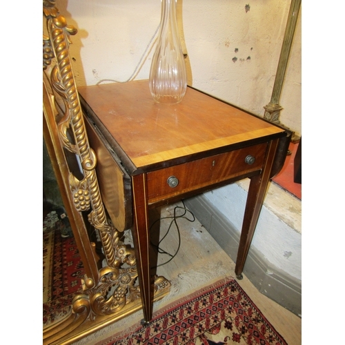 1193 - Antique Mahogany Dropleaf Pembroke Table Single Drawer Above Satinwood Line Inlaid Tapering Supports... 