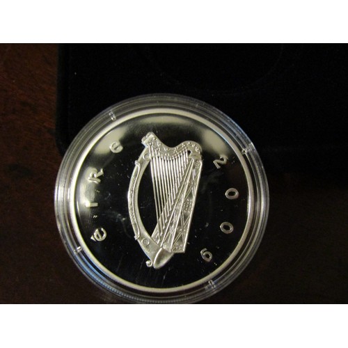 1410 - Irish Silver Commemorative Coin Encapsulated Mint in Original Presentation Case