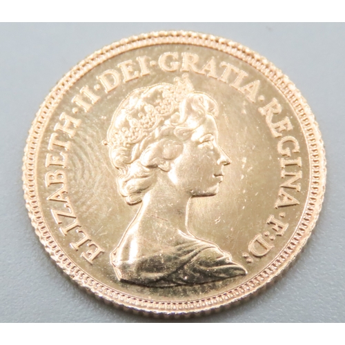 1010 - Gold Half Sovereign Queen Elizabeth II Dated 1982