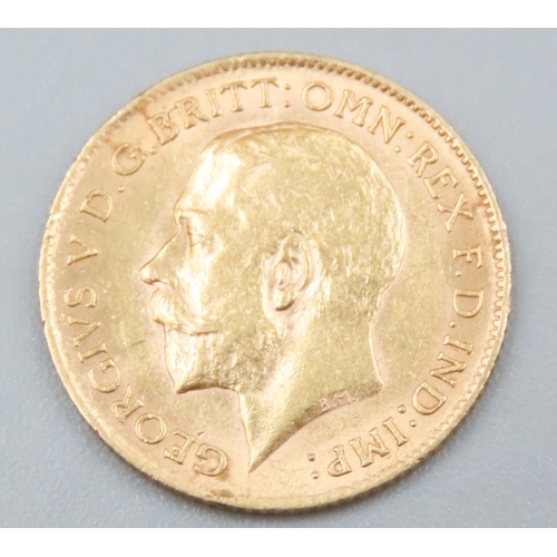 1037 - Gold Half Sovereign King George V  Dated 1914