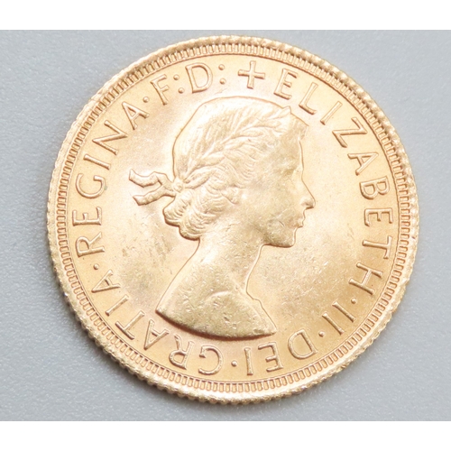 1076 - Full Gold Sovereign Queen Elizabeth II Dated 1967