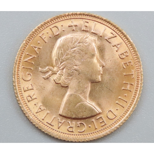 1077 - Full Gold Sovereign Queen Elizabeth II Dated 1967