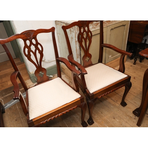 1534 - Set of Eight Chippendale Mahogany Dining Room Chairs Including Two Carvers Claw and Ball Supports Ga... 