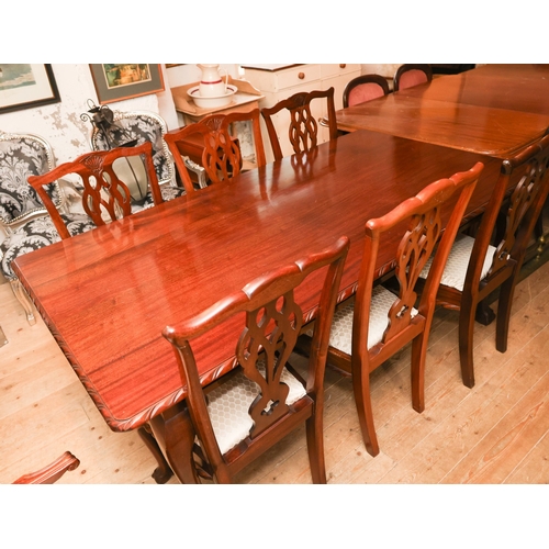 1535 - Mahogany Dining Room Table 6ft 6 Inches Long Approximately Gadrooned Edge Decoration Claw and Ball S... 