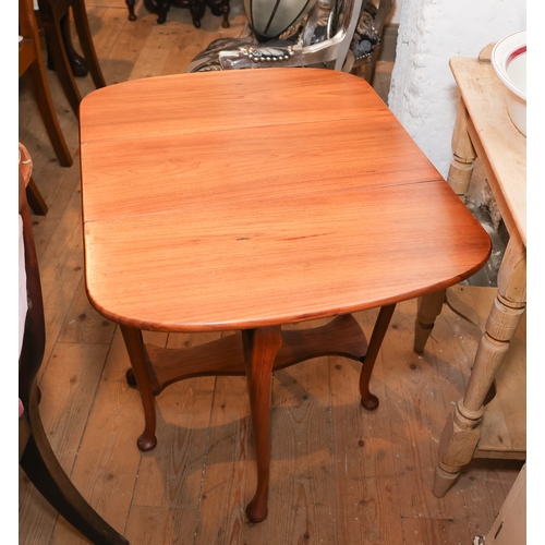 1726 - Edwardian Mahogany Drop Leaf Occasional Table Approximately 20 Inches Wide x 24 Inches High