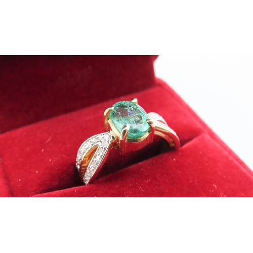 192 - Natural Emerald Set Ring with Diamond Set Crossover Form Band Mounted in 14 Carat Yellow Gold Ring S... 