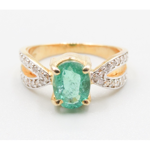 192 - Natural Emerald Set Ring with Diamond Set Crossover Form Band Mounted in 14 Carat Yellow Gold Ring S... 