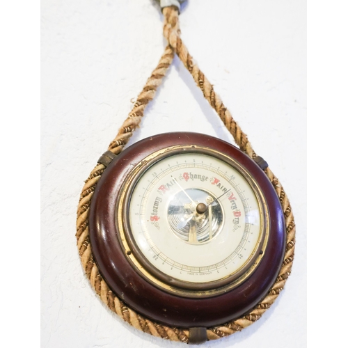 1994 - Wall Barometer Nautical Motif Decoration Entire Approximately 18 Inches High