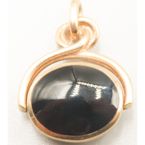 295 - Mother of Pearl and Onyx Set Swivel Fob Pendant Mounted in 9 Carat Yellow Gold 3cm High