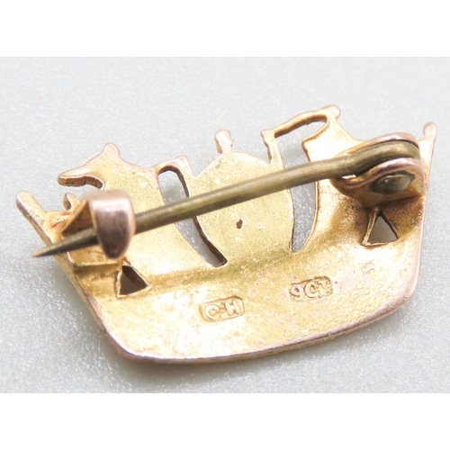 580 - 9 Carat Yellow Gold Ship Motif Brooch 1.5cm Wide