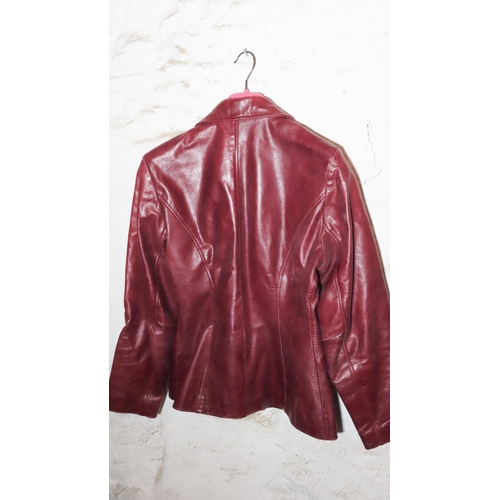 697 - Woodlands London Special Edition Burgundy Leather Ladies Blazer Size 12