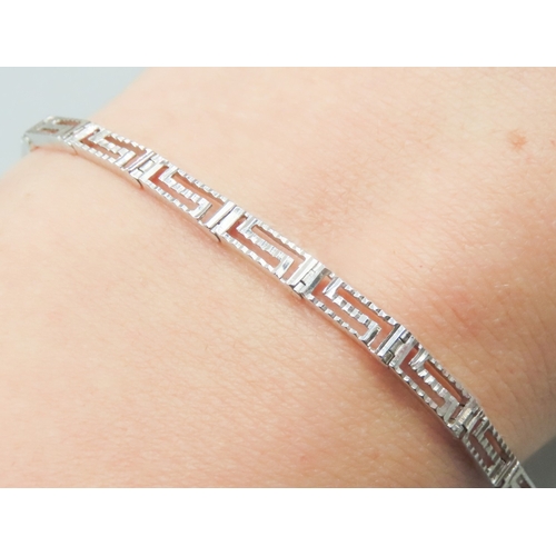 90 - 9 Carat White Gold Geometric Form Link Bracelet 19.5cm Long