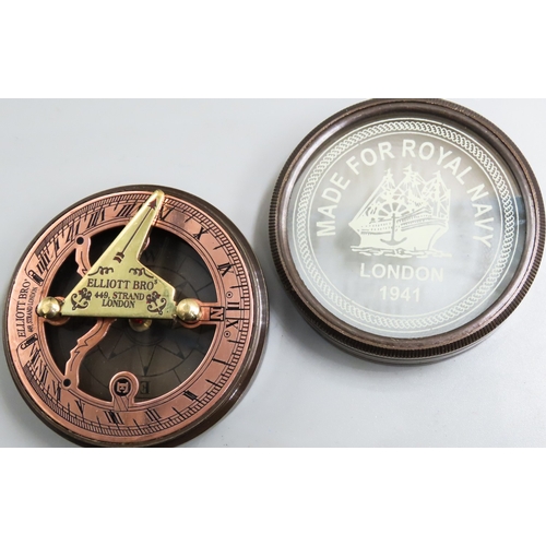 1252 - Hardwood Cased and Glazed Marine Compass