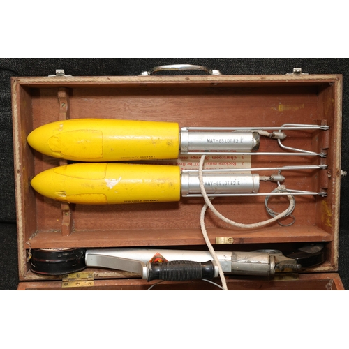 1002 - Marine Interest Rope Launcher Complete Unused Contained Within Original Storage Box The Schermuly Pi... 