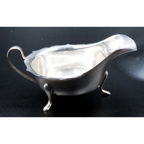 1658 - Silver Sauceboat Flying C Scroll Handle