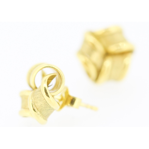 190 - Pair of 9 Carat Yellow Gold Knot Form Earrings 1cm High