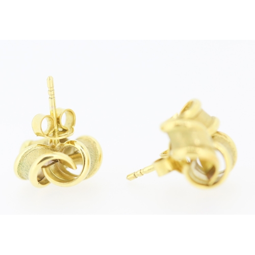 190 - Pair of 9 Carat Yellow Gold Knot Form Earrings 1cm High