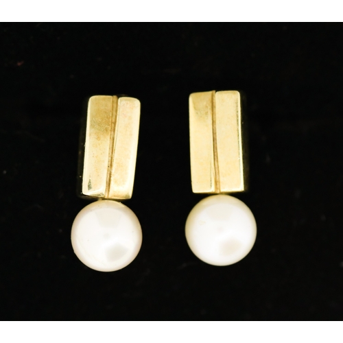 26 - Pair of 9 Carat Yellow Gold Pearl Set Earrings 1.5cm High